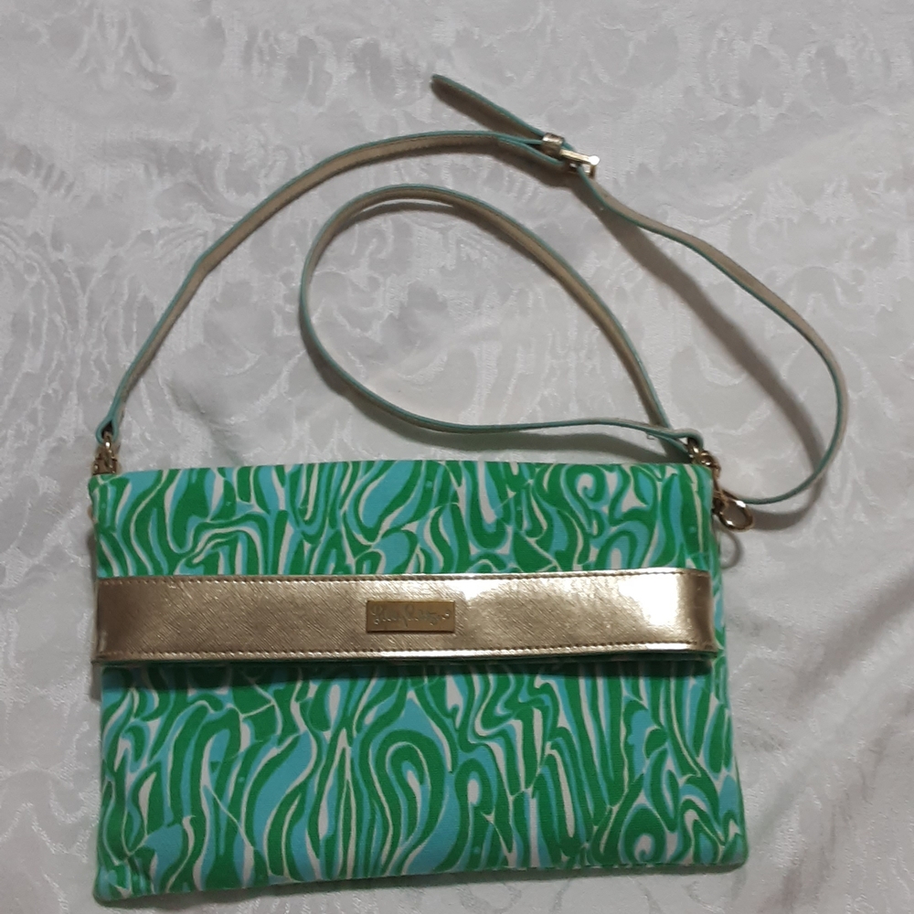 Lilly Pulitzer Finders Keepers "Hot To Trot" Crossbody Fold-Over Clutch Purse.